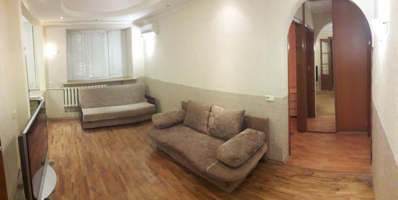 خاركيف Appartment Near M. 23 Serpnya المظهر الخارجي الصورة
