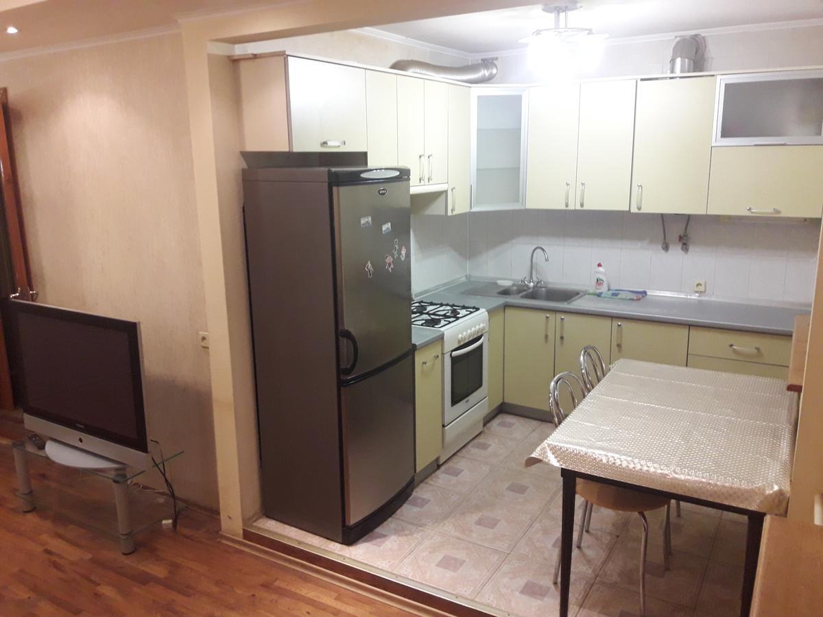 خاركيف Appartment Near M. 23 Serpnya المظهر الخارجي الصورة