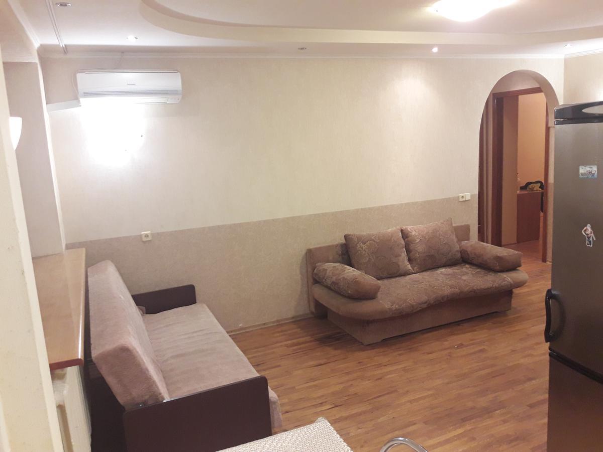 خاركيف Appartment Near M. 23 Serpnya المظهر الخارجي الصورة